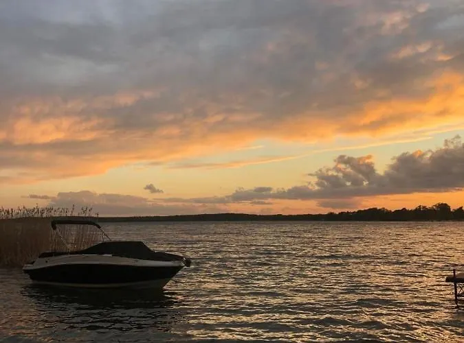 Aquarius - Jamesa Bonda 007 بوزكوفو